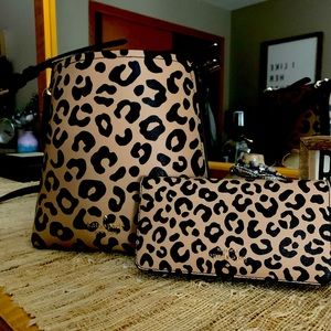 Kate Spade ♠️ Crossbody with matching wallet